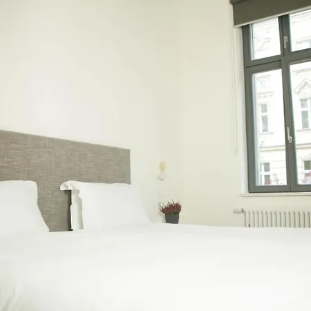 Base - Kreuzberg *