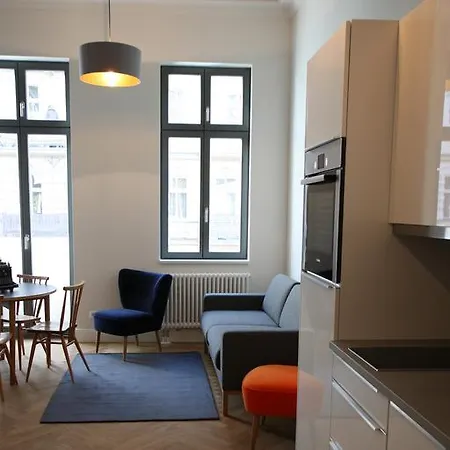 Base - Kreuzberg Apartment