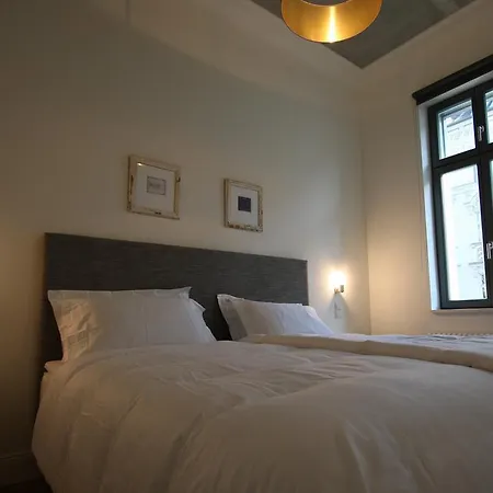 Base - Kreuzberg Apartment *